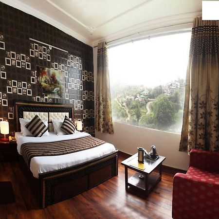 Divyansh Hotel Dharamshala Exterior foto